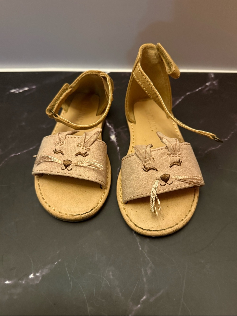 Old Navy Face Ankle-Strap Sandals - Tan